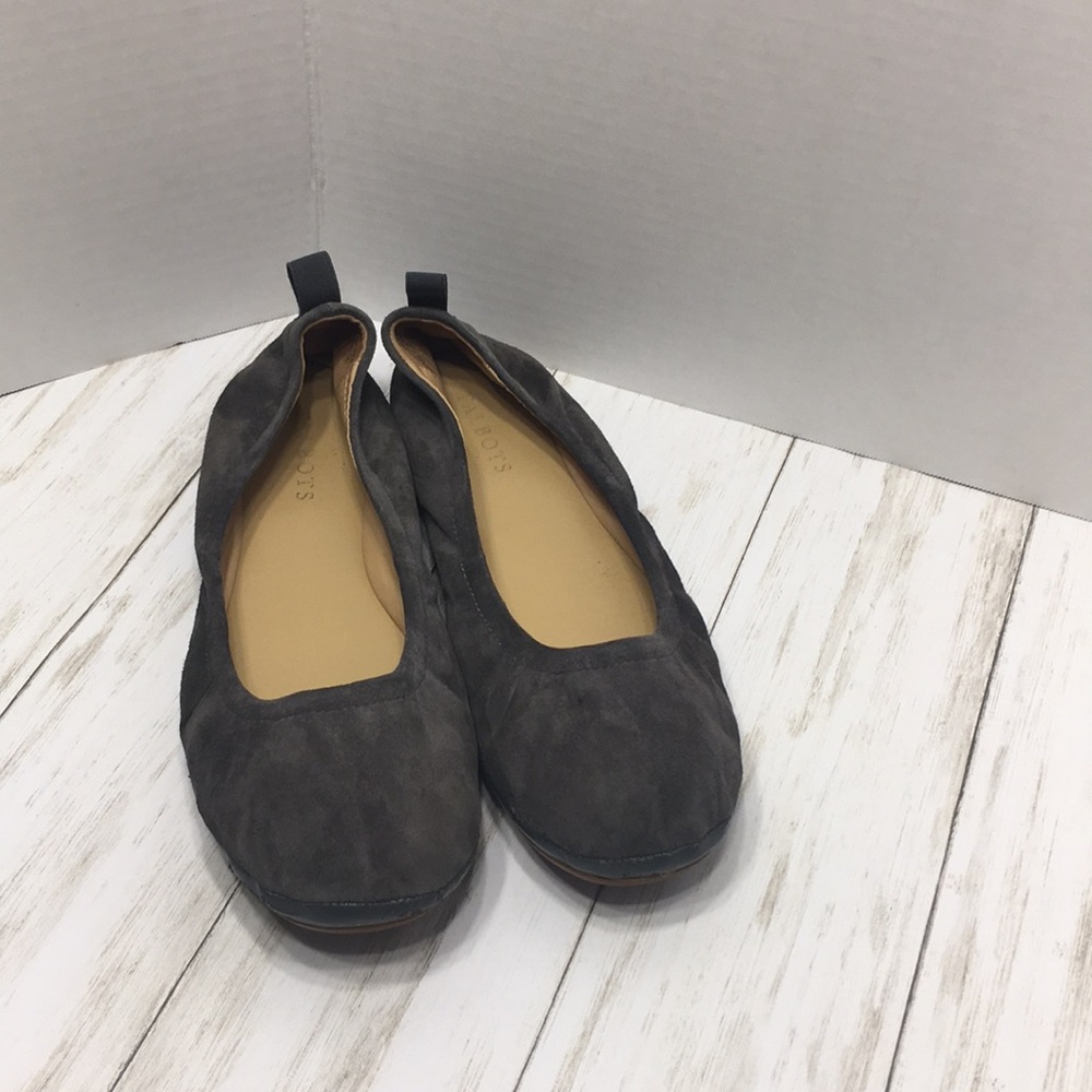 Size 9 Talbots Gray Suede Ballet Flats